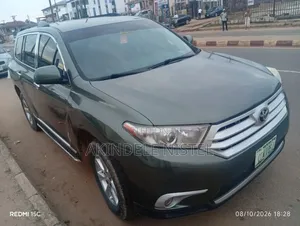 Toyota Highlander 2012 Gray