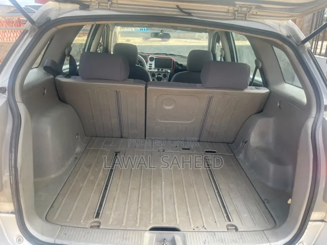 Toyota Matrix 2003 Silver