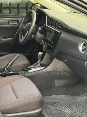 Toyota Corolla 2017 Black