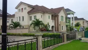 Furnished 5bdrm Apartment in Carlton Gate Estate, Chevron for sale
