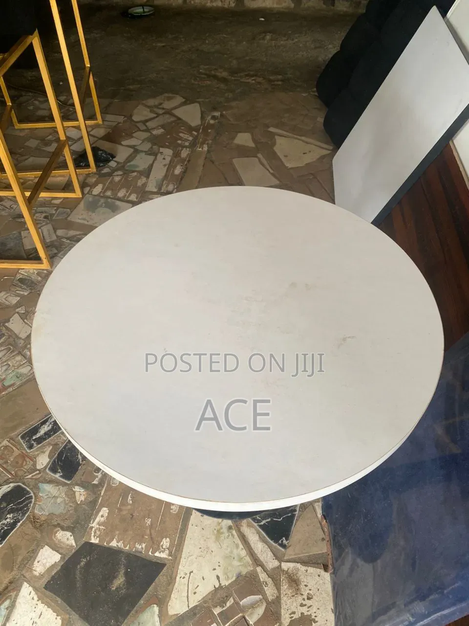 Dinning Table