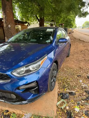 Kia Forte LXS 2019 Blue