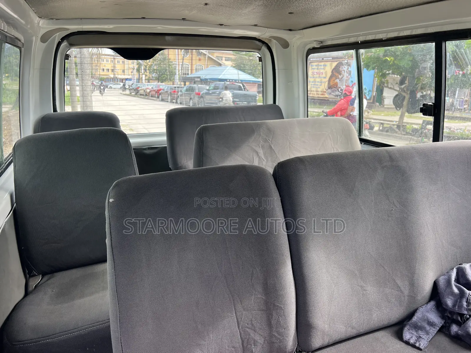 Toyota HiAce 2017 White