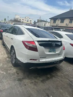 Honda Crosstour 2013 White
