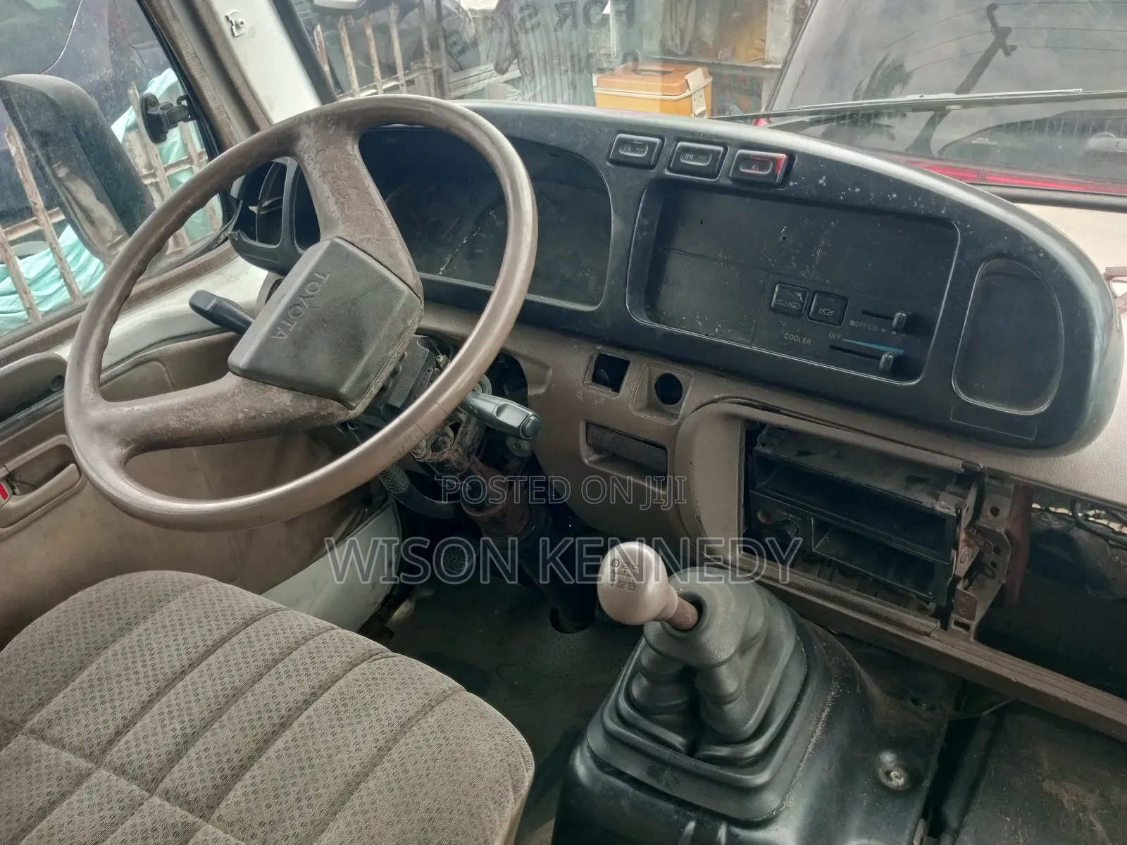 Toyota Coaster 2005 White