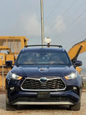 Toyota Highlander Platinum 2022 Blue