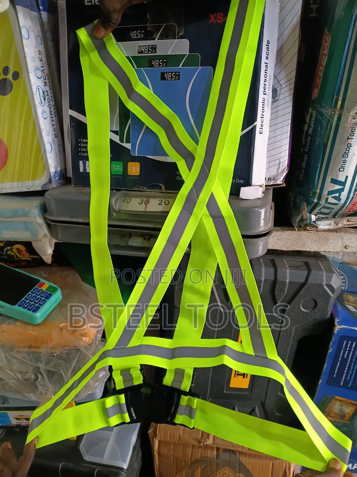 Durable Safety Belt / Harness – Industrial & Construction Use