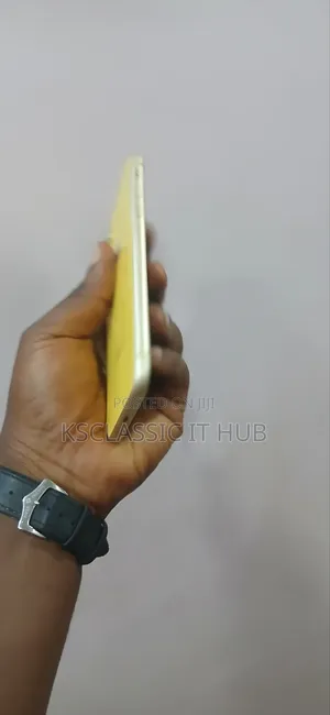 Apple iPhone XR 128 GB Yellow