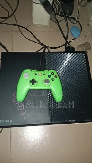 Xbox 1 With 1 Terrabit and 1 Pad
