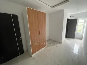 4bdrm Duplex in Lekki Phase 2 for rent