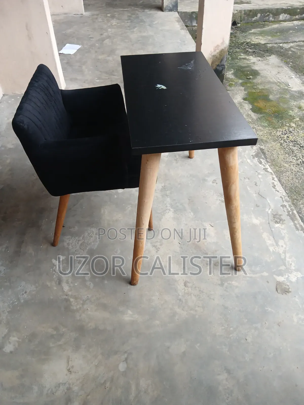 Reading Table and Chair