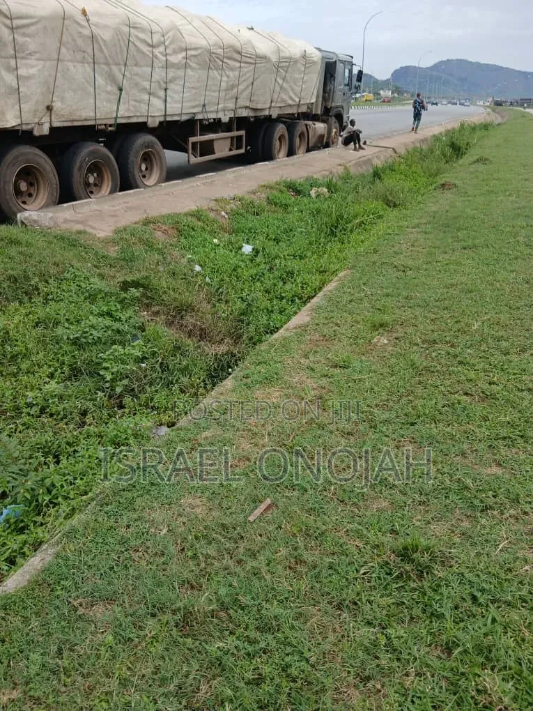 Major Distributor