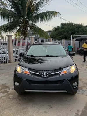 Toyota RAV4 Limited 4dr SUV (2.5L 4cyl 6A) 2014 Black