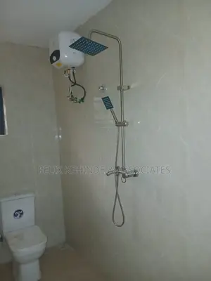 3bdrm Block of Flats in Ring Road for rent