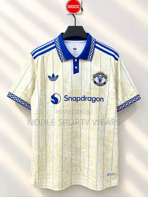 Manchester United 4th Kit & Keeper’s Kit