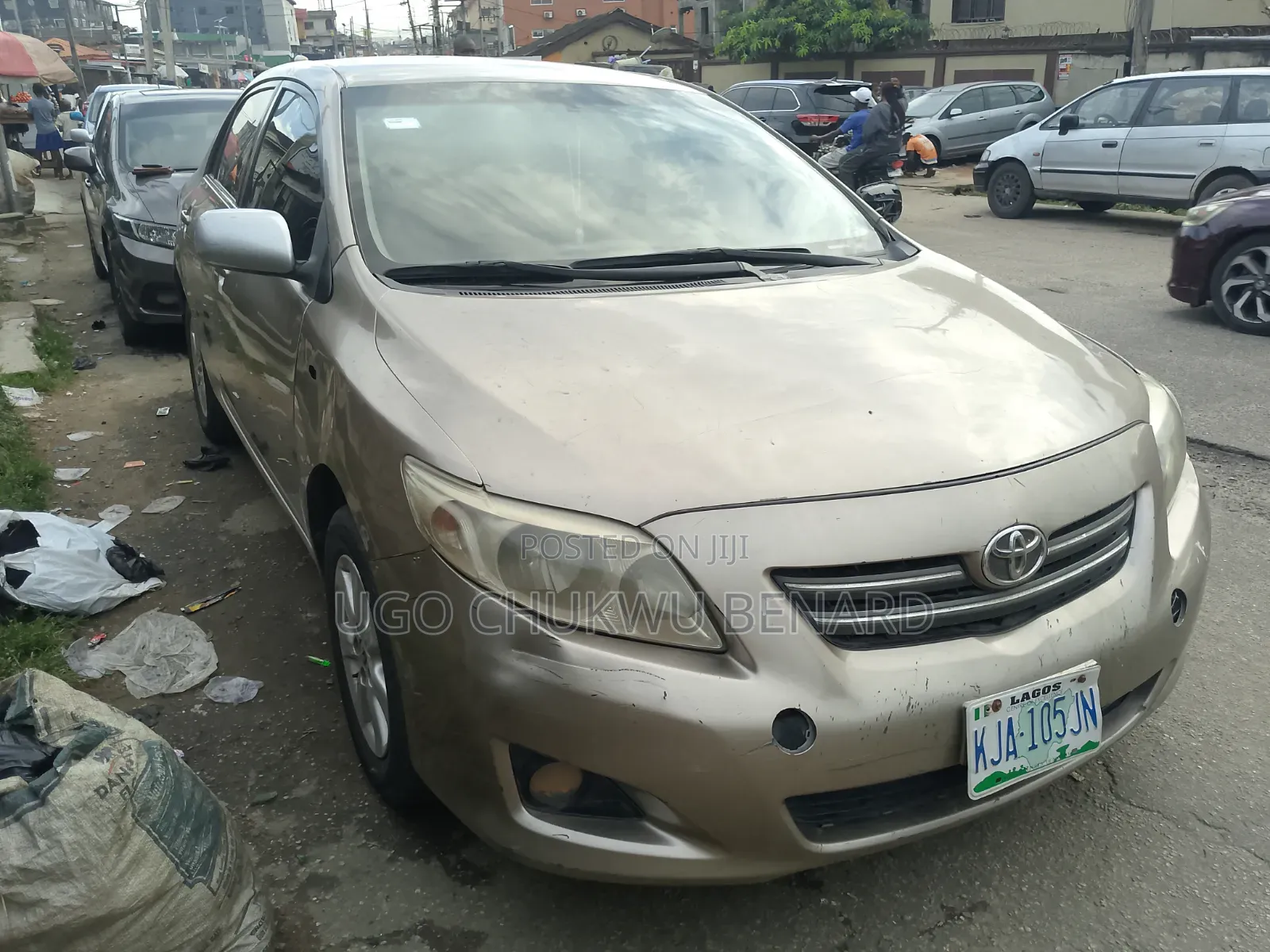 Toyota Corolla 2009 Gold