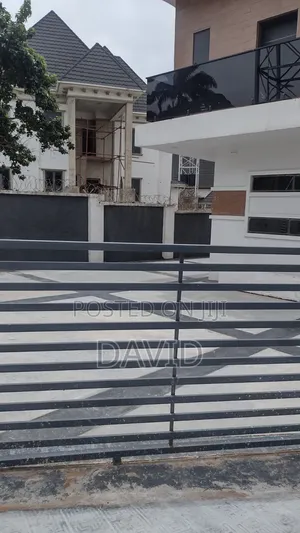 5bdrm Duplex in Asokoro for sale
