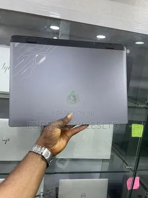Laptop MSI Crosshair 15 32GB Intel Core i9 SSD 1T