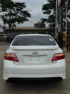 Toyota Camry SE 4dr Sedan (2.4L 4cyl 5A) 2008 White
