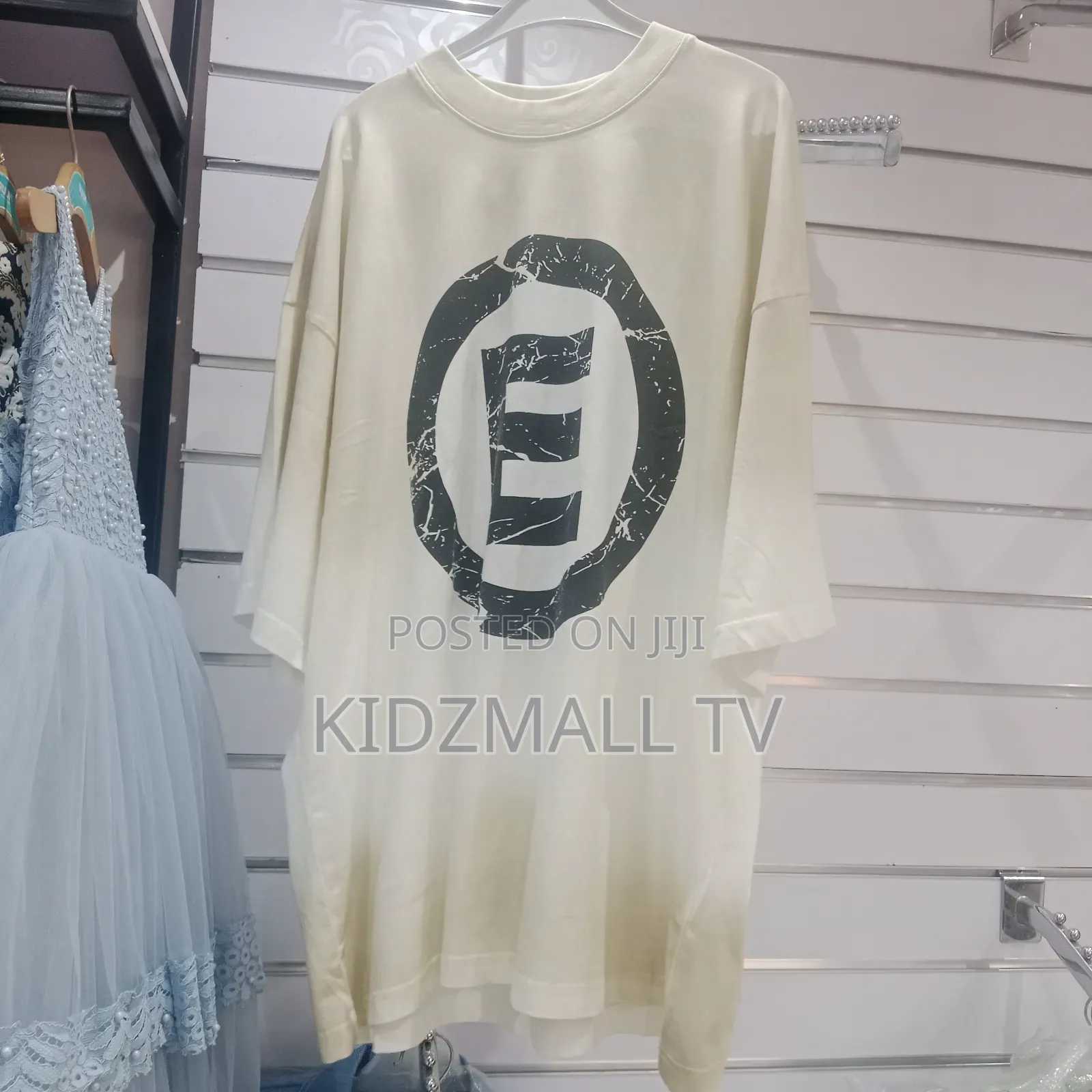 Oversized Cream Graphic T-Shirt