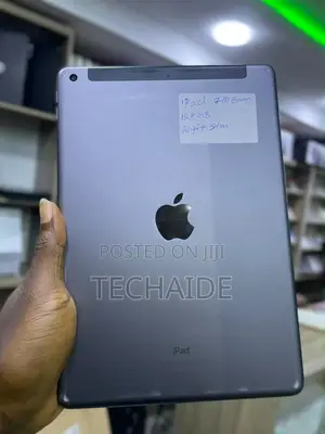 Apple iPad 10.2 (2019) 128 GB Silver