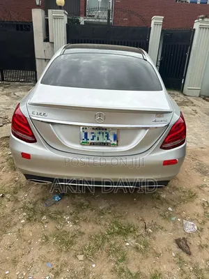 Mercedes-Benz C300 Luxury 4Matic Sedan AWD (2.0L 4cyl 7A) 2016 Silver