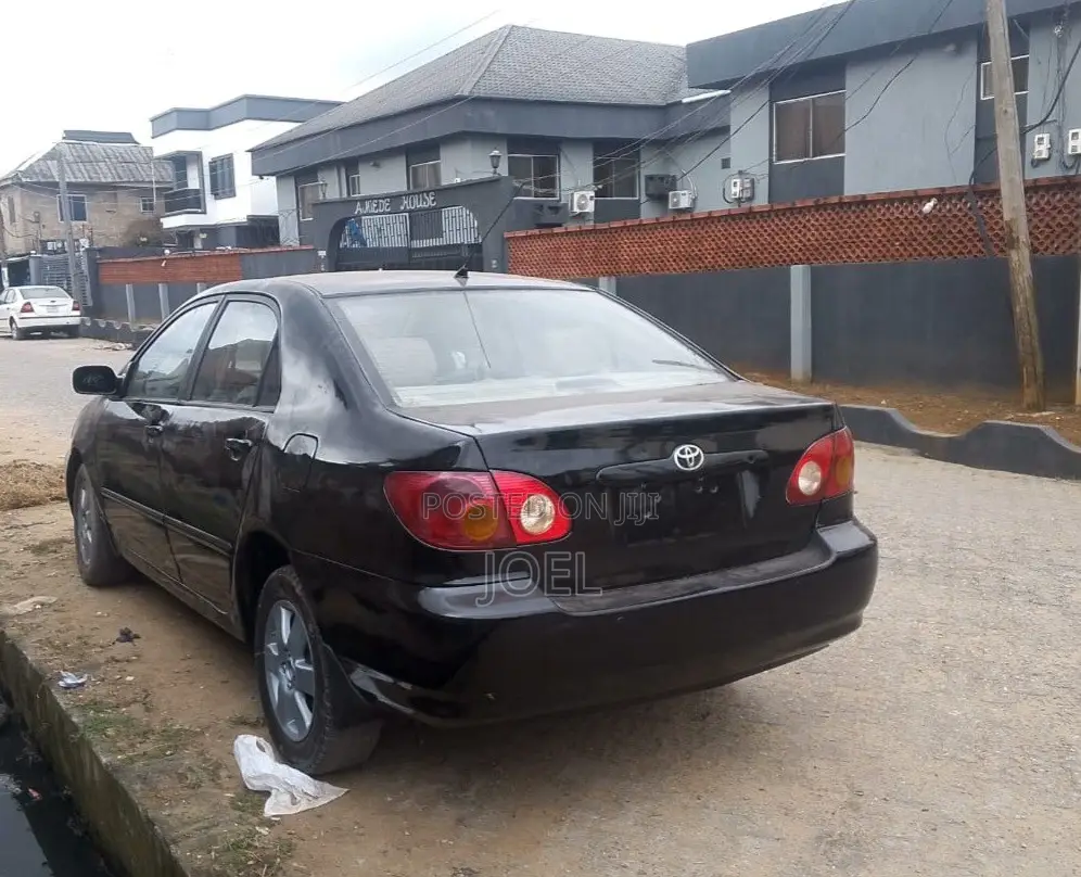 Toyota Corolla 2004 Black