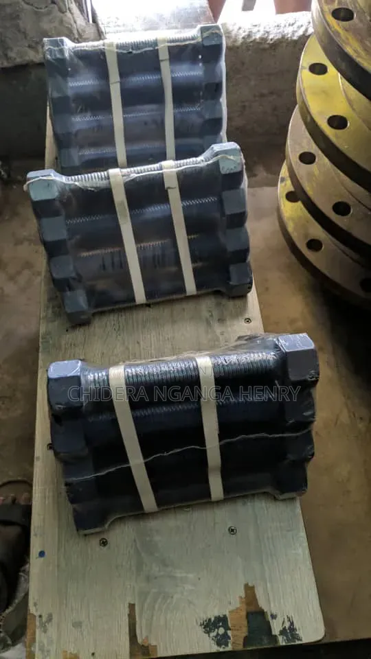 1 1/8 X 230 Stud Bolt PTF