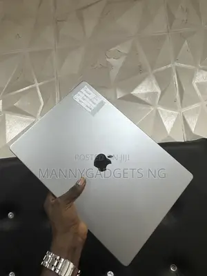 Laptop Apple MacBook Pro 2021 M1 32GB Apple M1 Pro SSD 1T