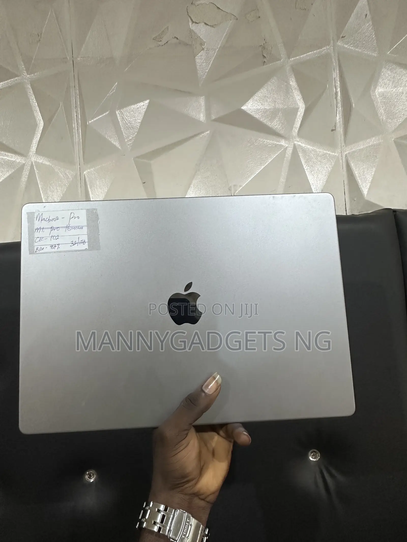 Laptop Apple MacBook Pro 2021 M1 32GB Apple M1 Pro SSD 1T