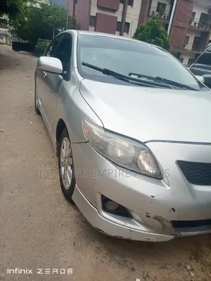 Toyota Corolla 2010 Silver