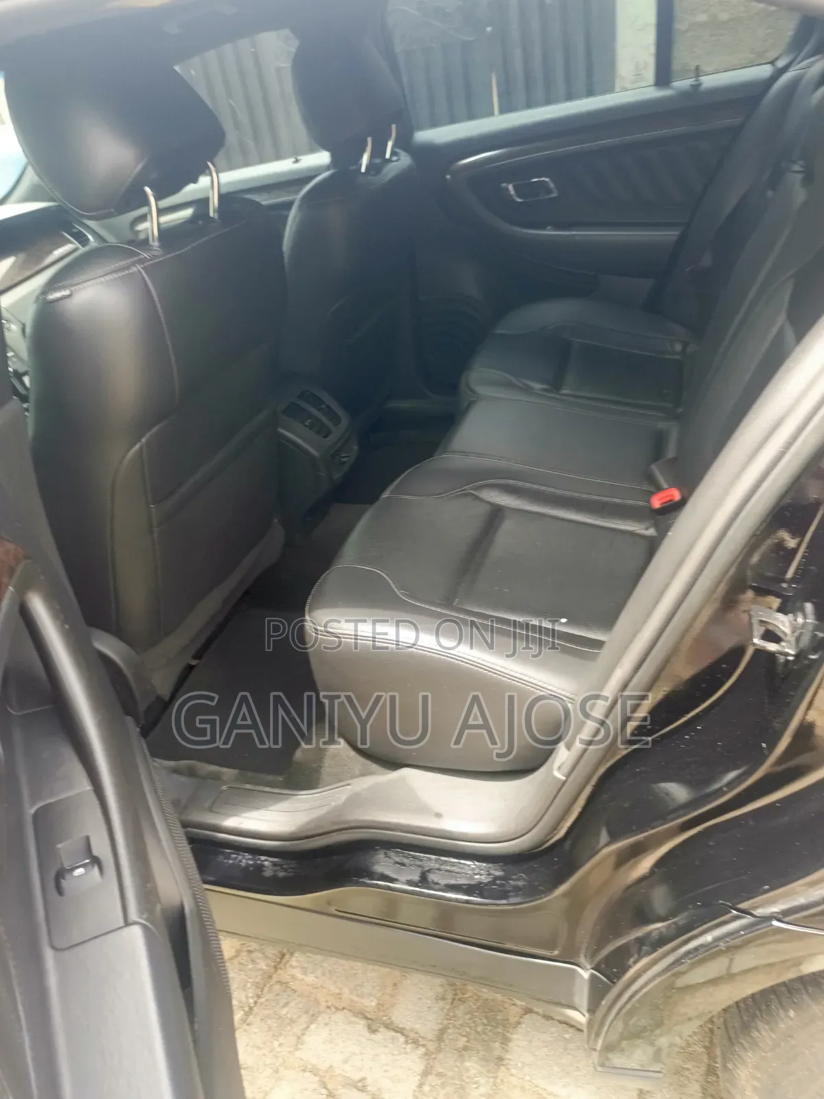 Ford Taurus 4dr Sedan 2016 Black