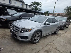 Mercedes-Benz GLA 250 2016 Silver