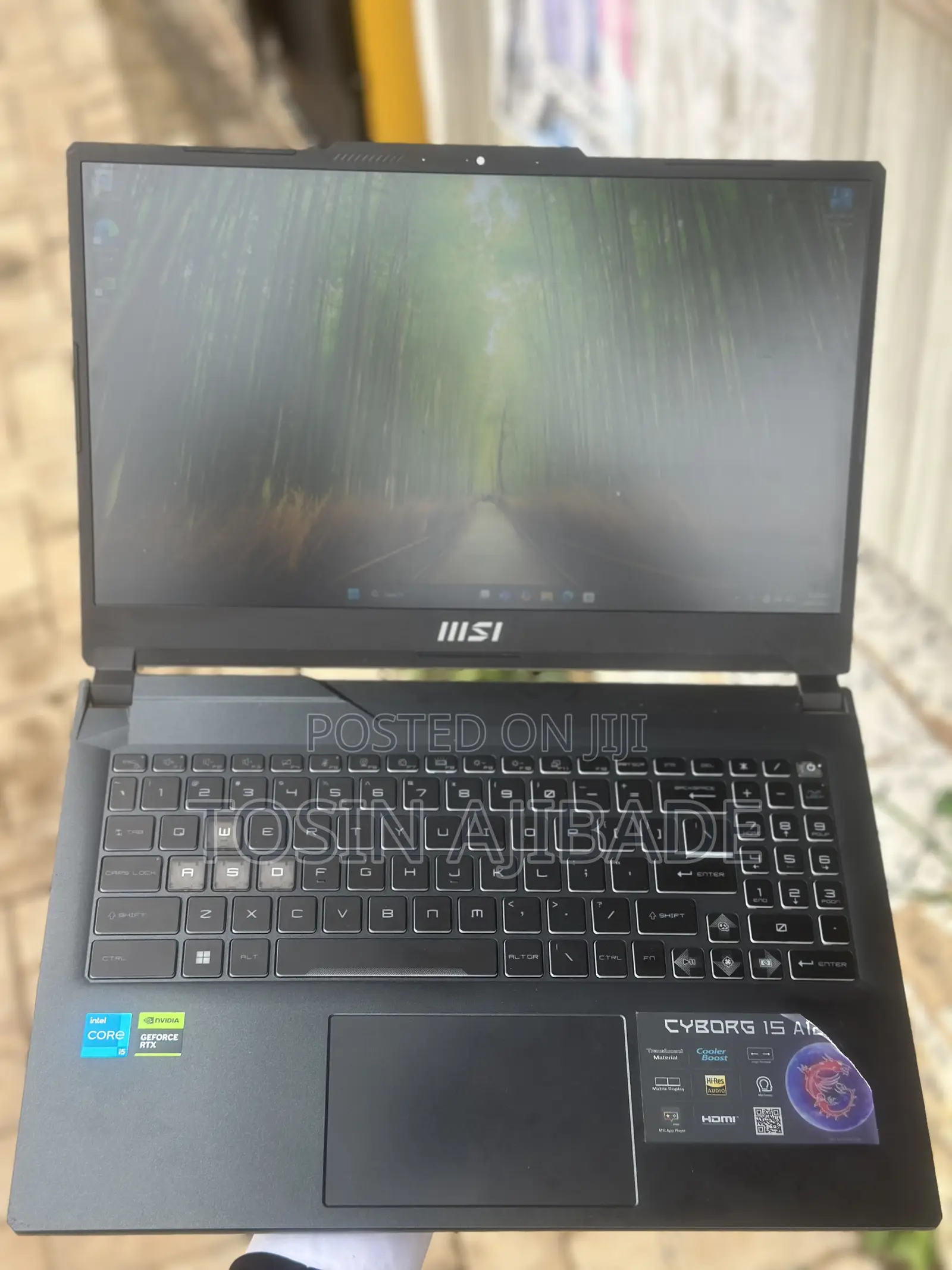Laptop MSI Cyborg 15 16GB Intel Core i5 SSD 512GB