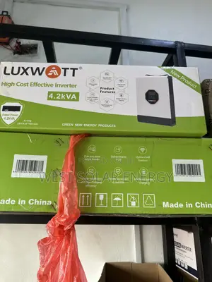 4.2kva 24V Luxwatt Hybrid Inverter