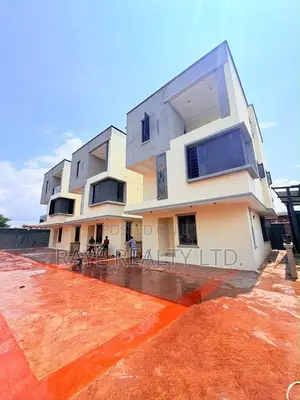 4bdrm Duplex in Ikeja for sale