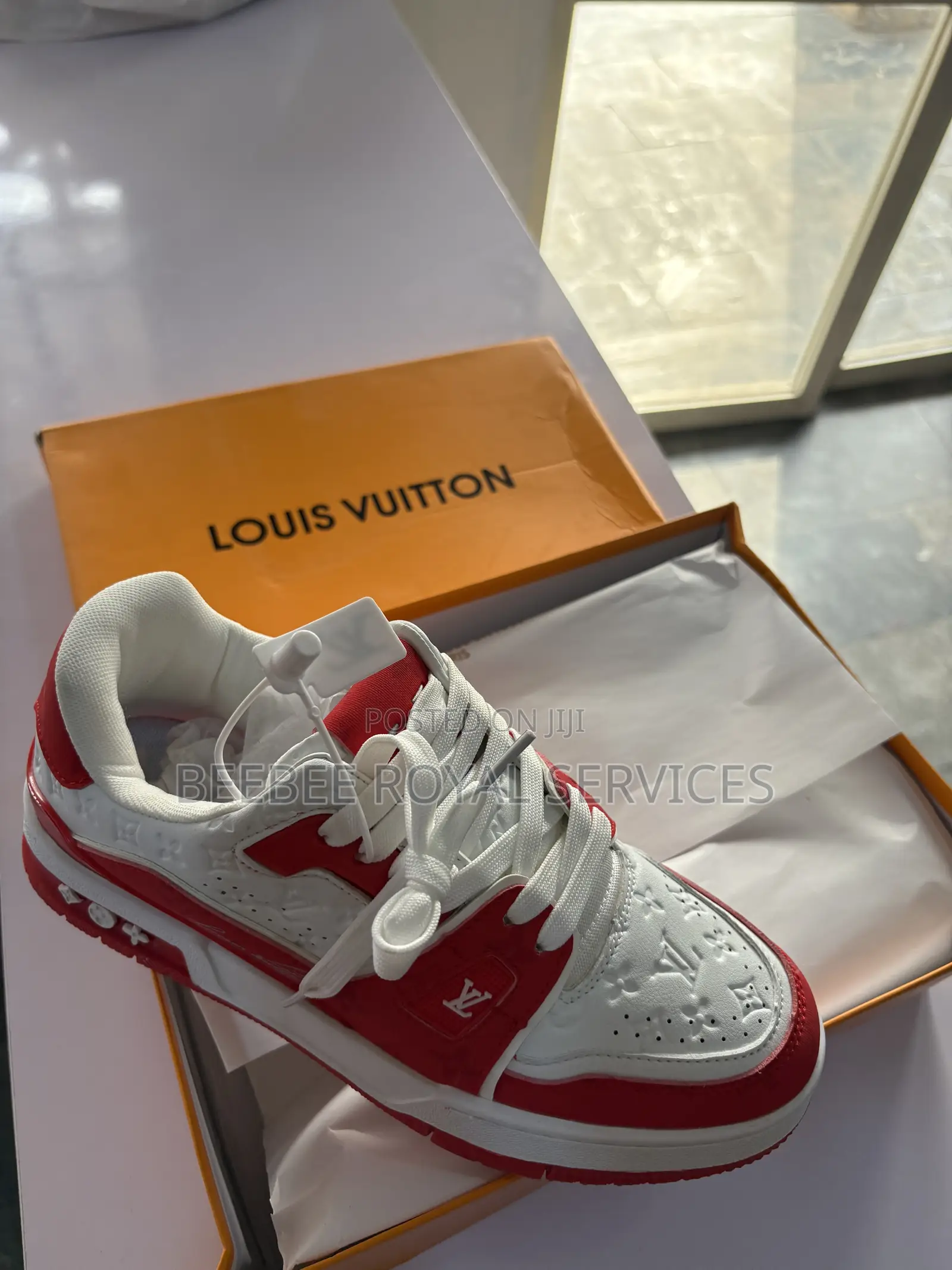 Clean Louis Vuitton Sneakers