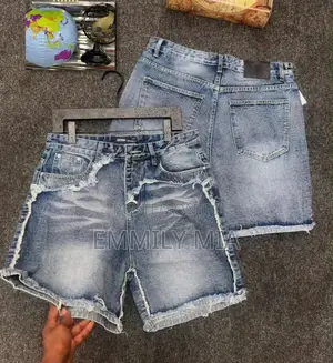 Short Jeans