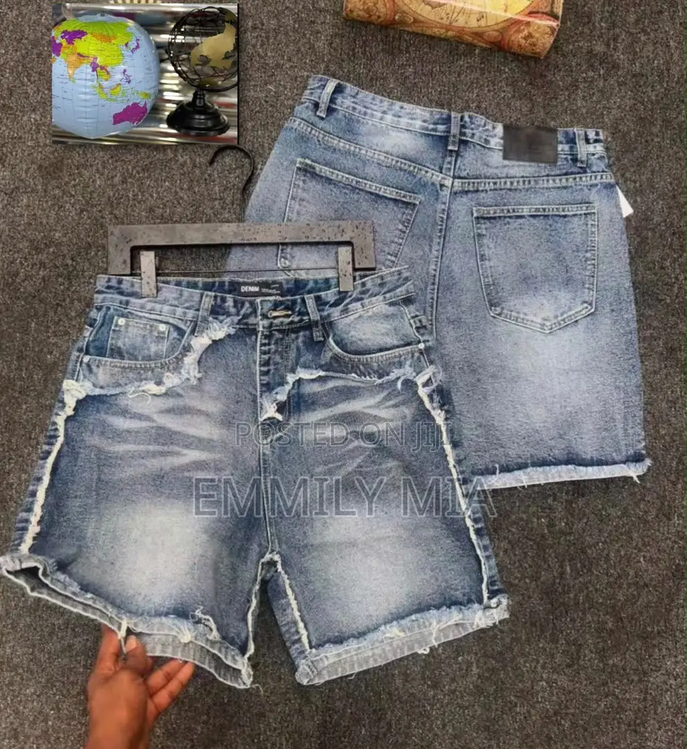 Short Jeans
