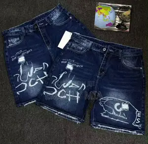 Short Jeans