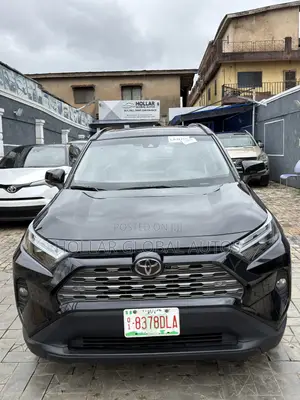 Toyota RAV4 Limited FWD 2019 Black