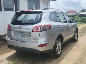Hyundai Santa Fe 2010 Silver