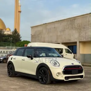 Mini Cooper 2017 White