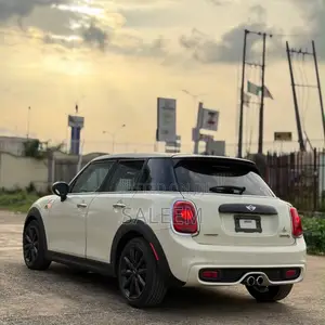 Mini Cooper 2017 White