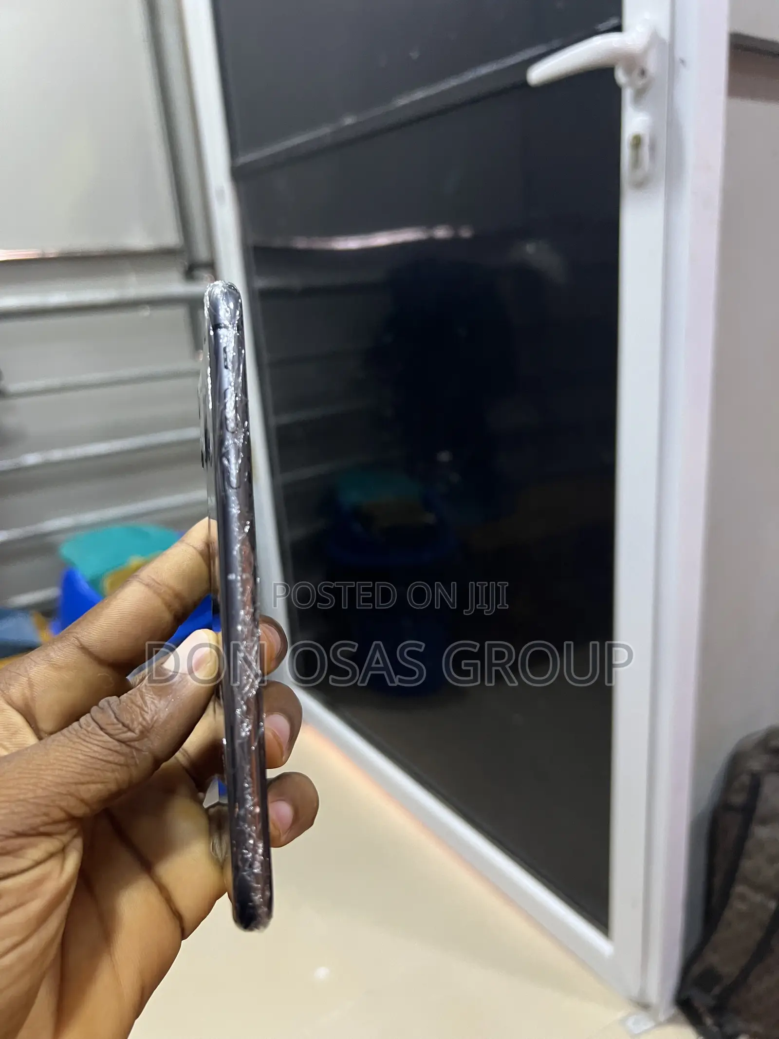 Apple iPhone 11 64 GB Black