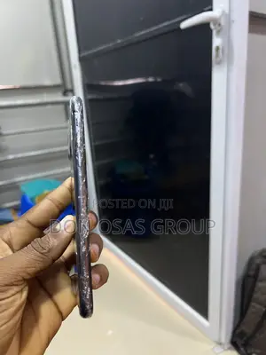 Apple iPhone 11 64 GB Black