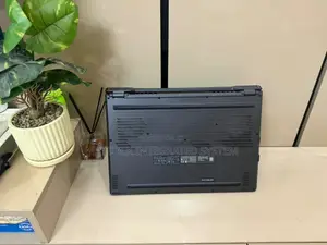 Laptop Asus ROG Zephyrus M16 16GB Intel Core i7 SSD 1T
