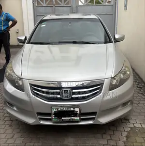 Honda Accord 2.0 i-VTEC Automatic 2009 Silver