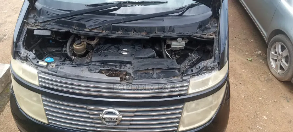Nissan Elgrand 2003 Black
