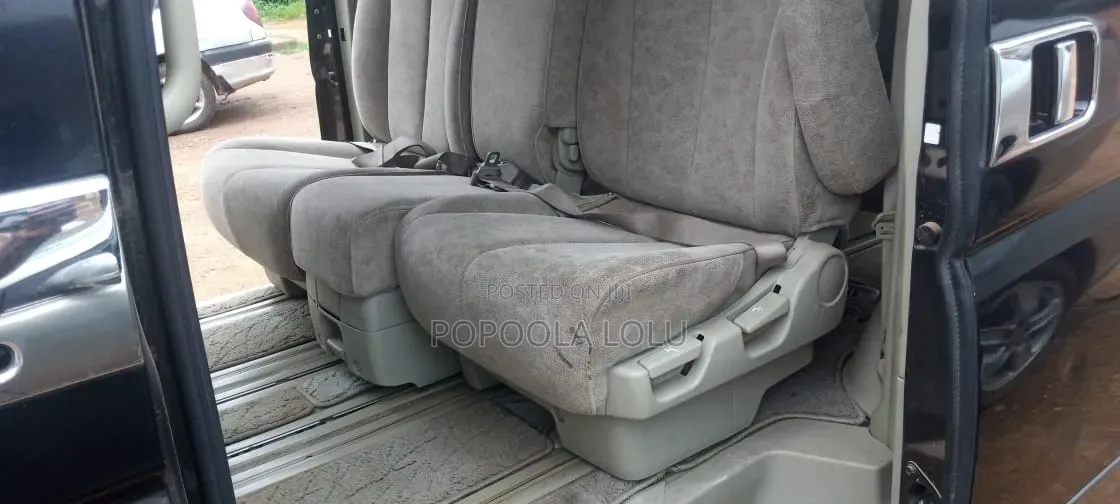 Nissan Elgrand 2003 Black